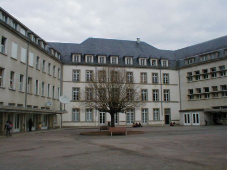 Lycée Eugène Jamot